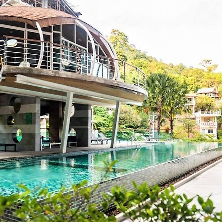 Private Apartment At Emerald Terrace Patong Esterno foto