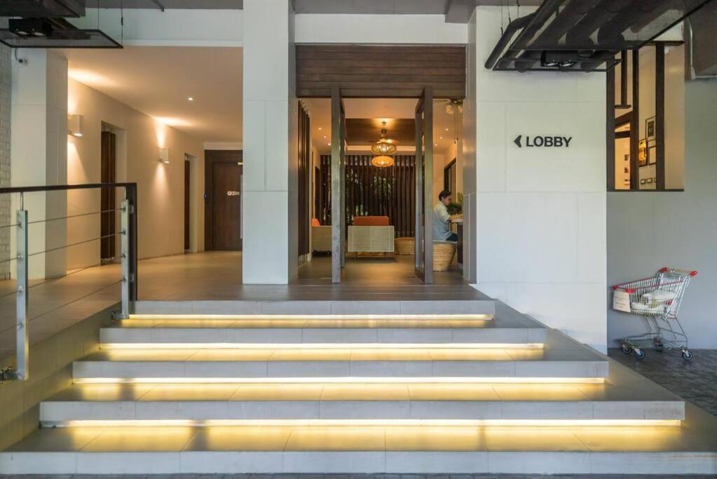 Private Apartment At Emerald Terrace Patong Esterno foto