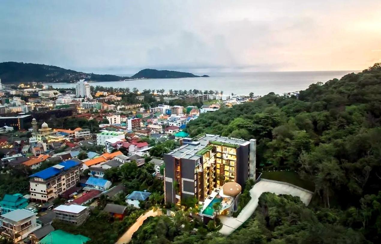 Private Apartment At Emerald Terrace Patong Esterno foto