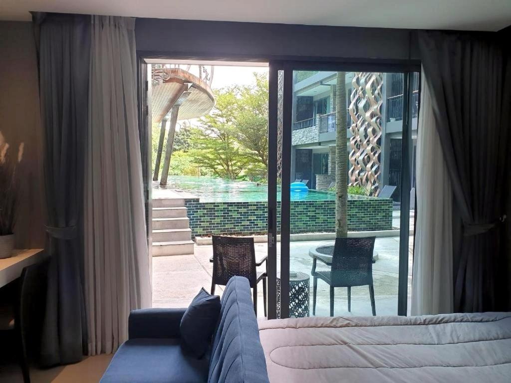 Private Apartment At Emerald Terrace Patong Esterno foto