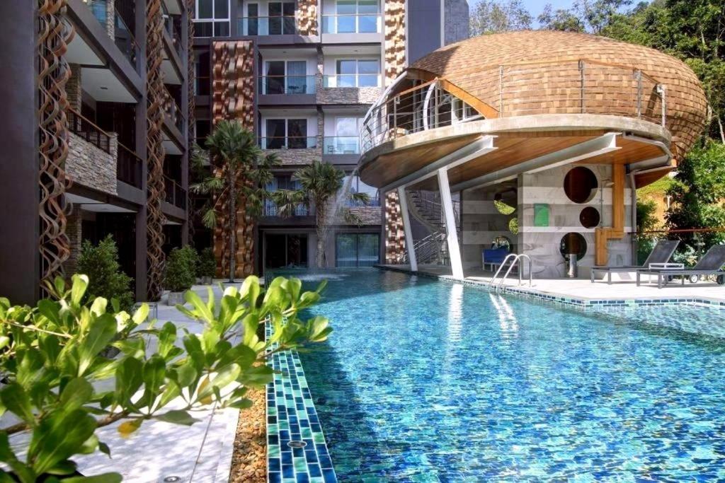 Private Apartment At Emerald Terrace Patong Esterno foto