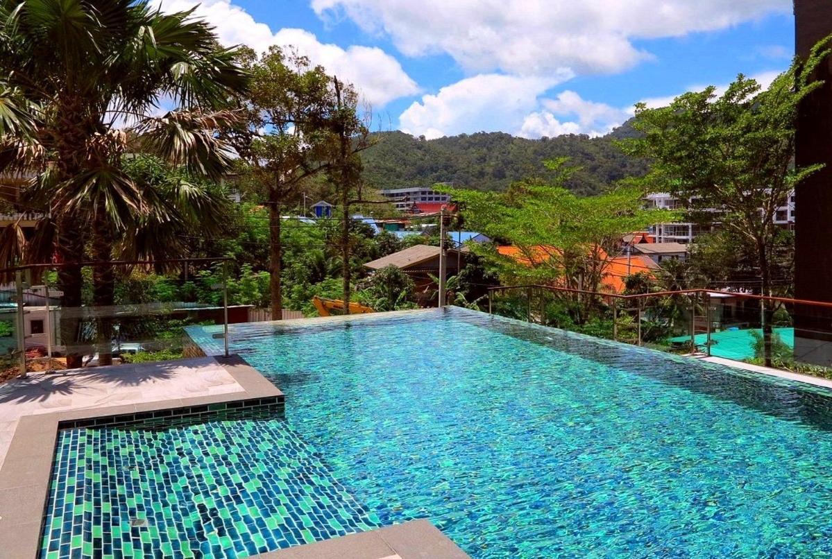Private Apartment At Emerald Terrace Patong Esterno foto