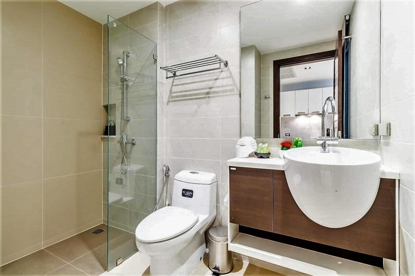 Private Apartment At Emerald Terrace Patong Esterno foto
