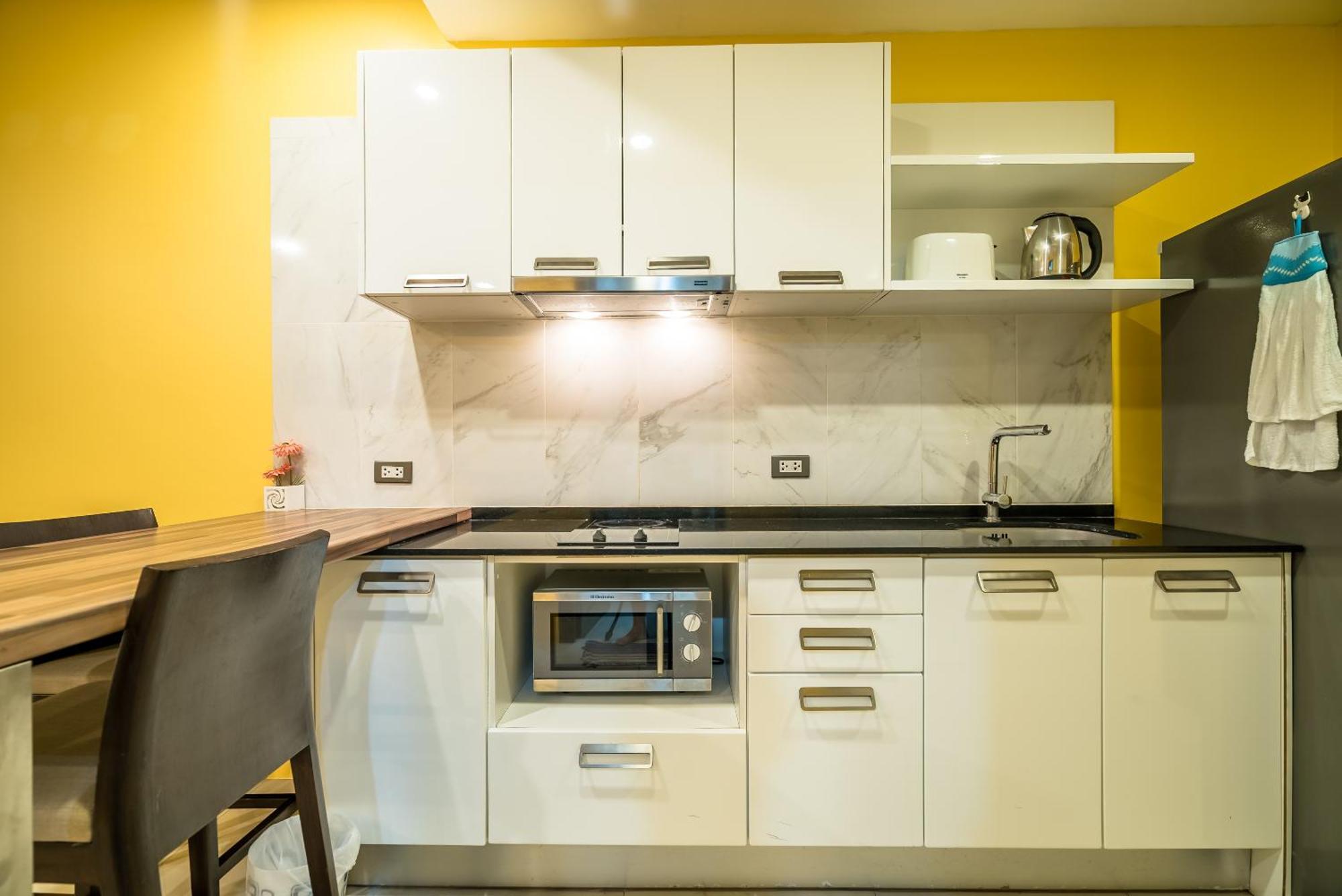 Private Apartment At Emerald Terrace Patong Esterno foto